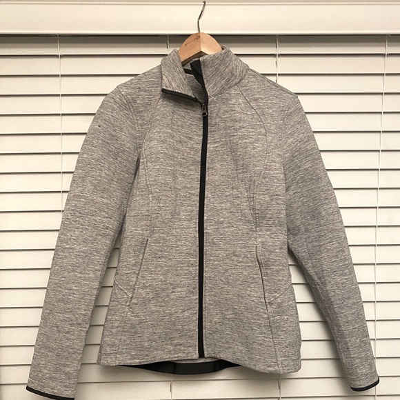 Women’s lululemon thermal sweater - size 8